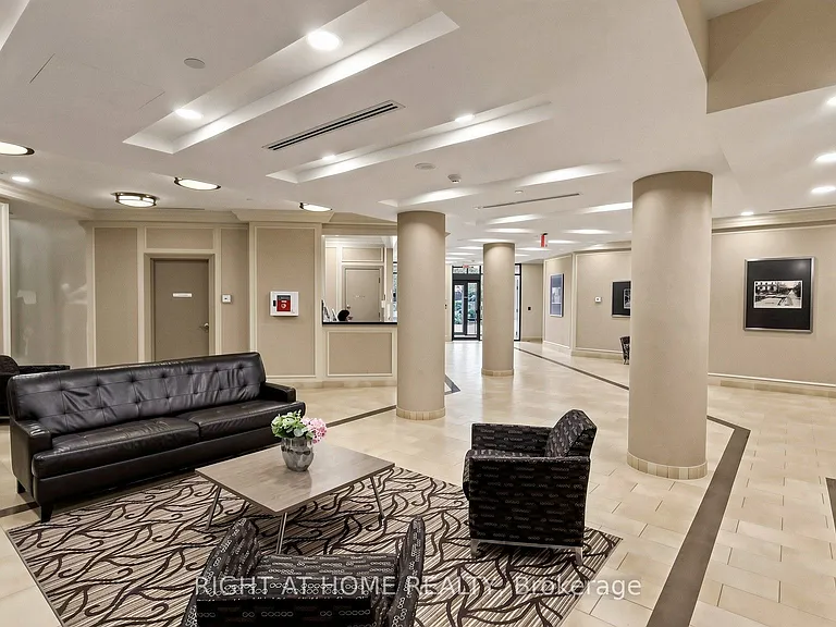 60 Heintzman St #2206 — Photo 20