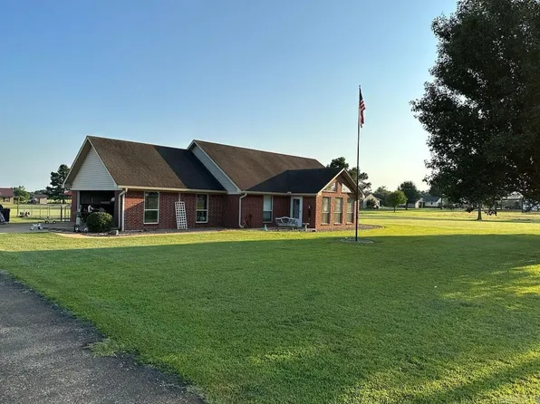 124 Staggs Dr, Nashville, AR 71852