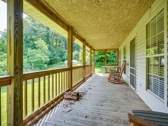 21st image of 131 Gibson Hollow Rd
