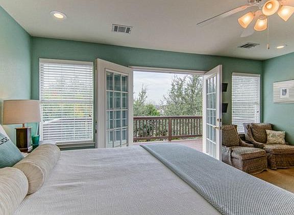 4th image of 4230 Canyon Glen Cir
