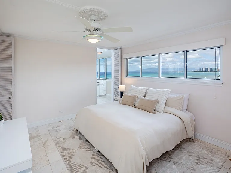 3065 Kalakaua Ave #Penthouse 1 — Photo 7