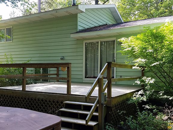 back deck and hot tub