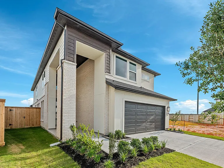 22135 Rangemore Dr — Photo 3