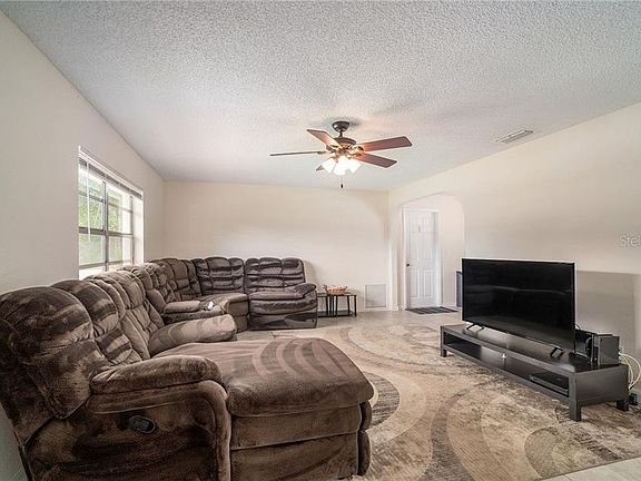 5th image of 737 N Firwood Dr