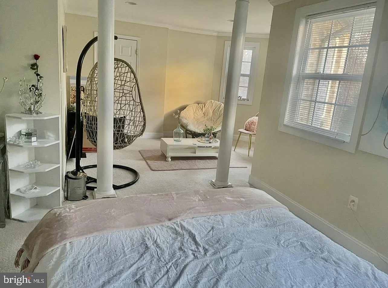 1 bed, 5600 sqft, $970 — Photo 3