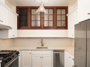 715 Washington Pl #3F, Baltimore, MD 21201