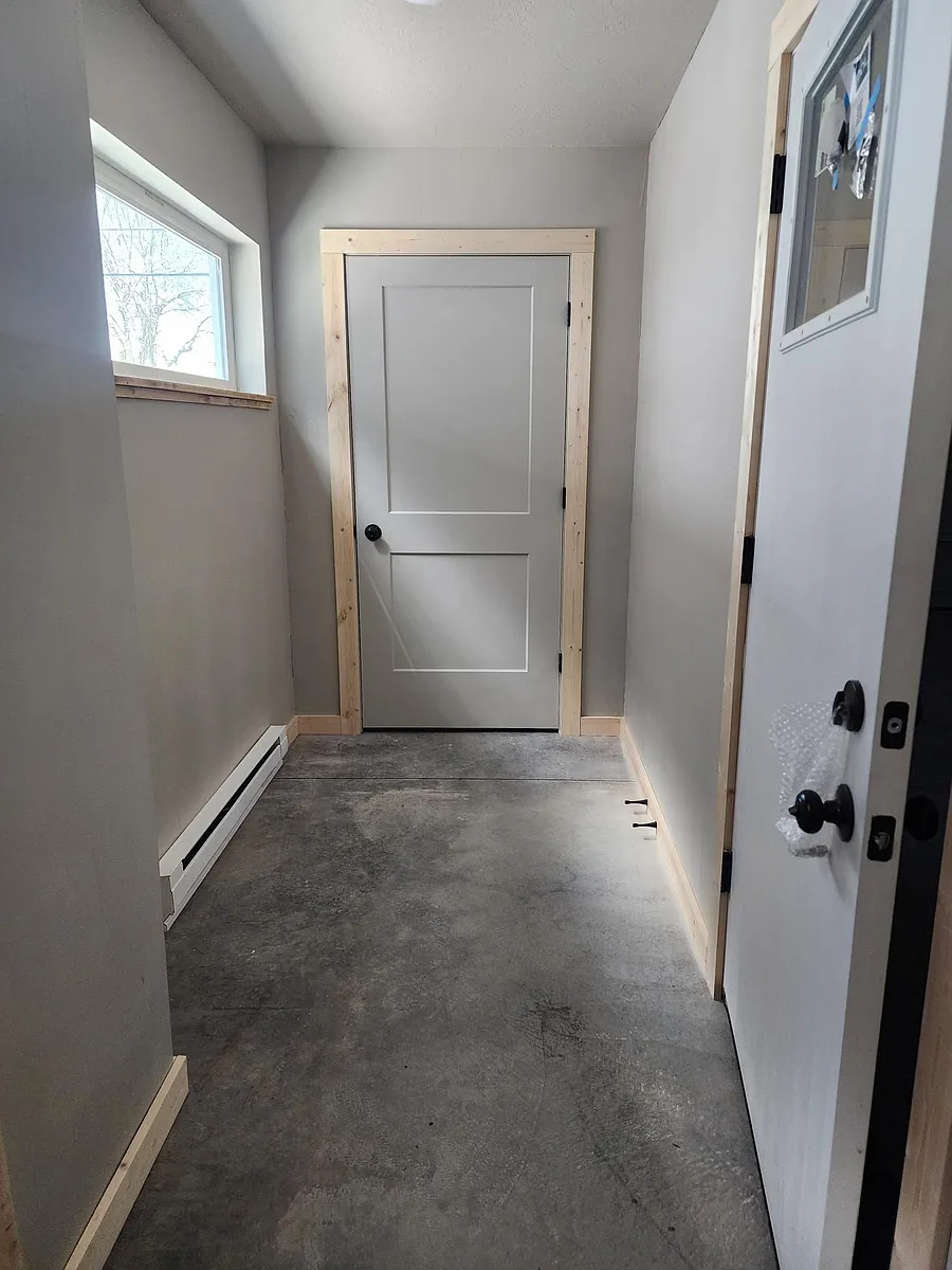 Building Photo - 2112 Livingston Ave #B