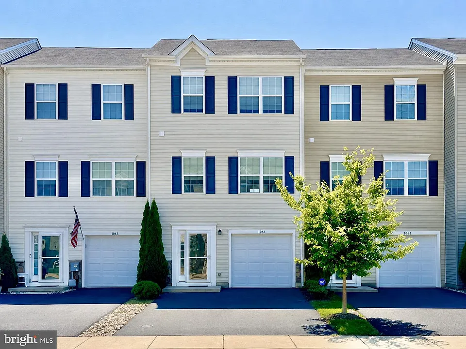1066 Wickersham Way