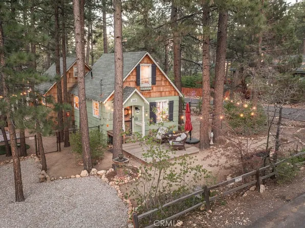 285 Spruce Ln, Sugarloaf, CA 92386