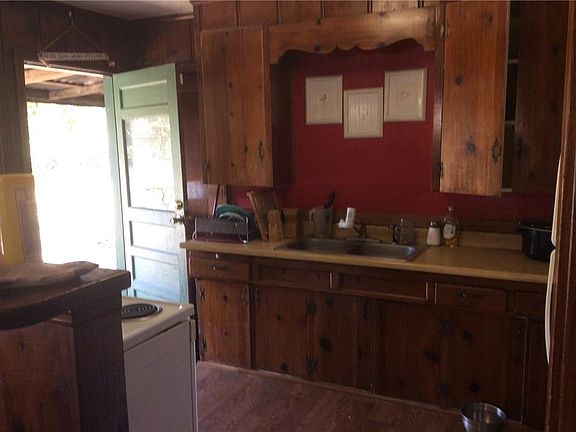 4th image of 3911 Cedarcrest Ct