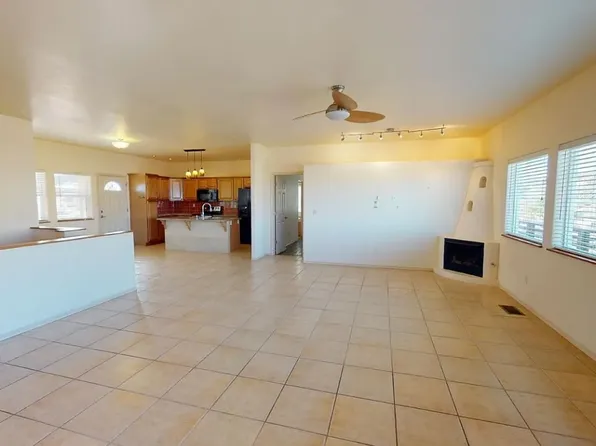 945 S Freedom Way, Big Water, UT 84741