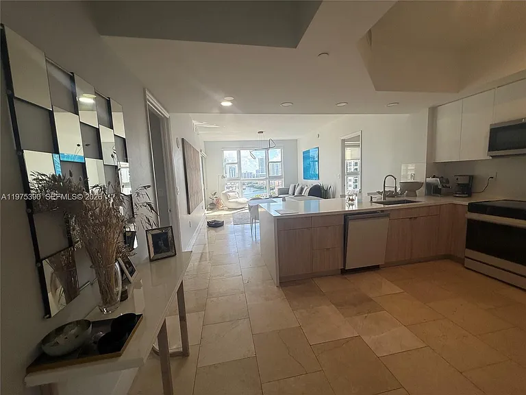 20000 Country Club Dr #9 — Photo 20