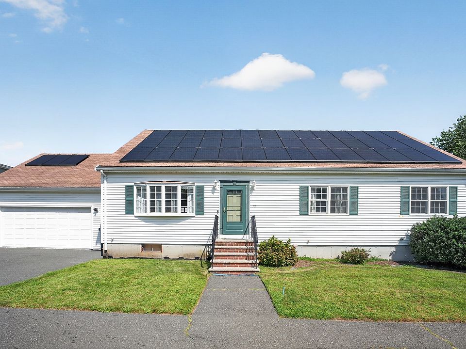 1st image of 79 Emerald Dr