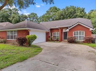 160 Sugar Plum Dr, Tallahassee, FL 32312