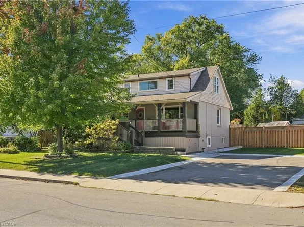 346 Hawkridge Ave, Hamilton, ON L9C 3L4