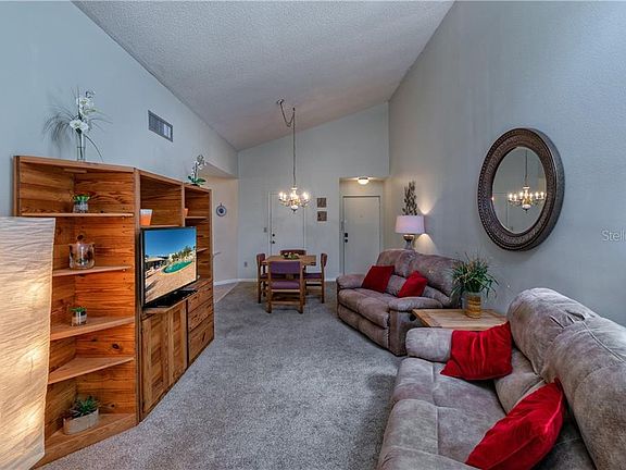 5th image of 3712 Southpointe Dr #1