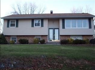 31 Pye Ln, Wappingers Falls, NY 12590