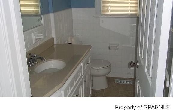 5th image of 1006 Kingold Blvd