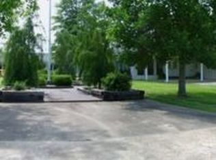 394 Central Academy Rd, Batesville, MS 38606