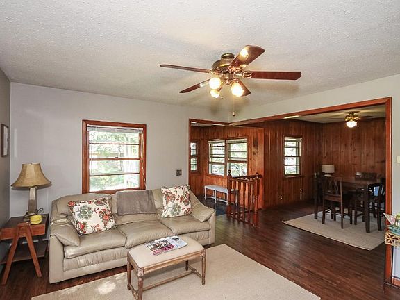 4th image of 3602 Interlachen Dr NE
