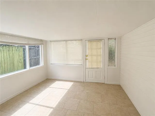 838 Weiblen Pl — Photo 7