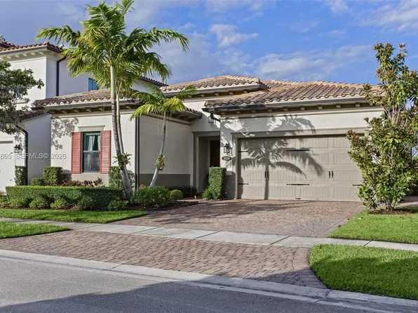 1034 SW 113th Ave, Pembroke Pines, FL 33025