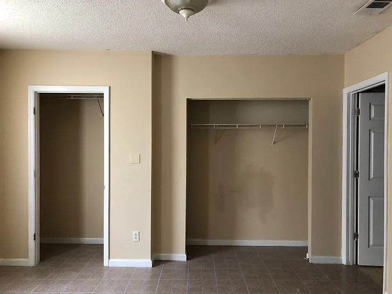 1724 Keith St — Photo 9