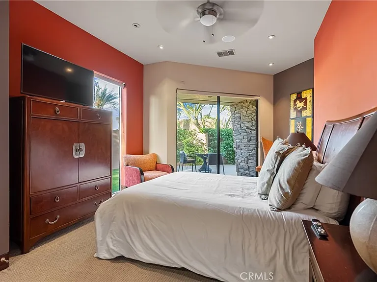 68 Royal Saint Georges Way — Photo 60