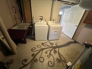 2336 W South St — Photo 28