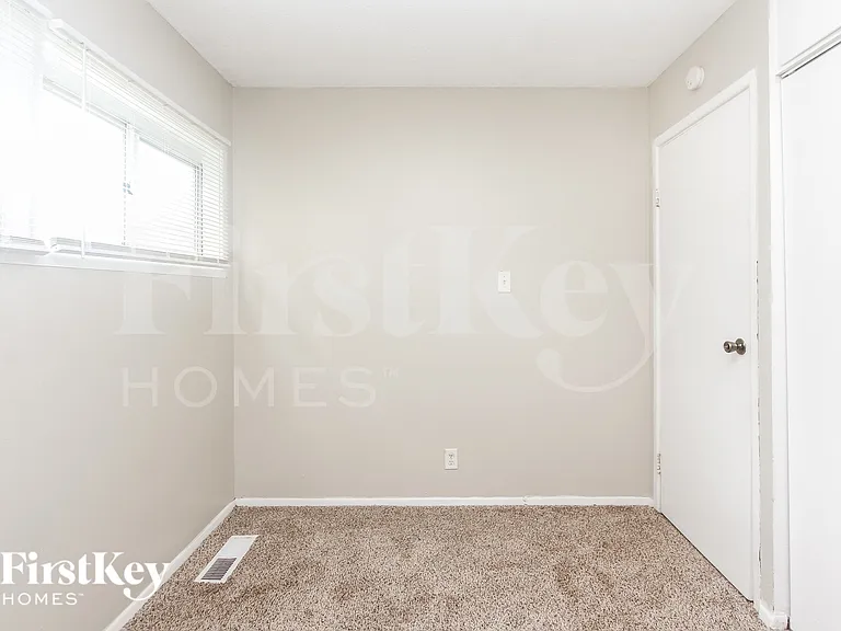 6714 Brookhaven Dr — Photo 11