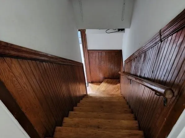 67 Walker St APT 4, Cambridge, MA 02138