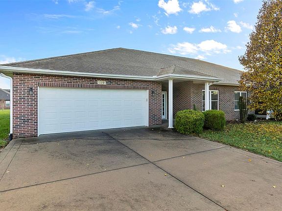 4th image of 119 Winterfield Cir