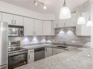 310 W 49th St APT 606, Kansas City, MO 64112