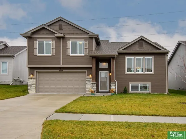 16929 Nebraska Ave, Omaha, NE 68116