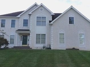 4 Amberfield Ln, Hockessin, DE 19707