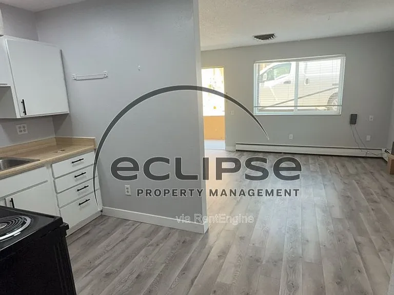 Summit View Apartments — Photo 126