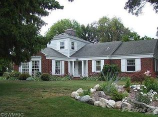 503 4th St, Manistee, MI 49660