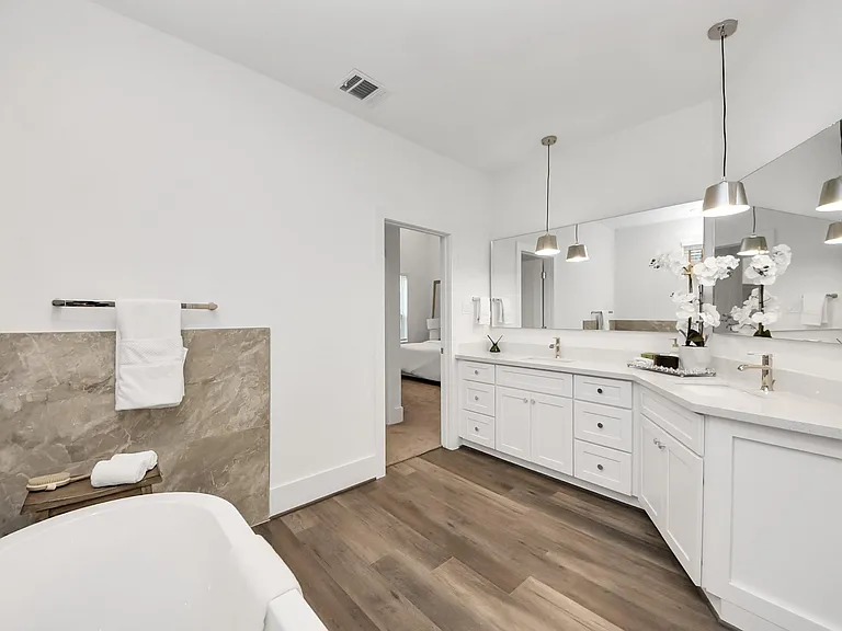 7504 Carver Rd #D — Photo 31