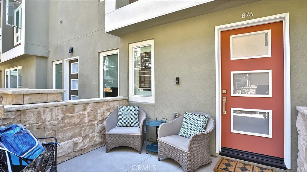 1 bed, 934 sqft, $4,400 — Photo 2