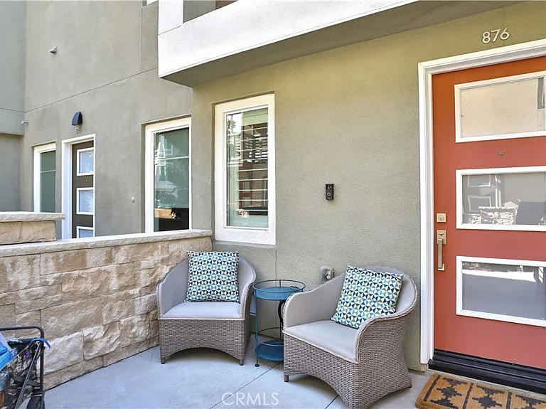 876 Doheny Way — Photo 2