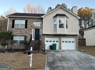 7027 Fruitwood Ct, Lithonia, GA 30058