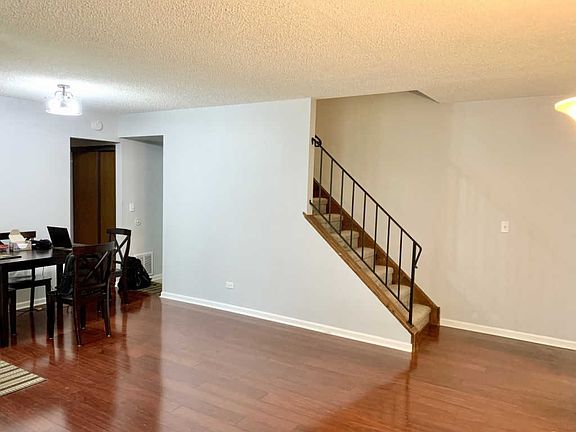 4th image of 2442 Brunswick Cir APT B