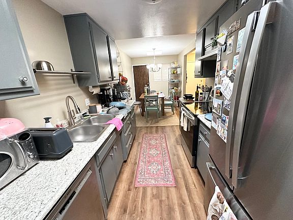 2nd image of 1527 Oak Ave