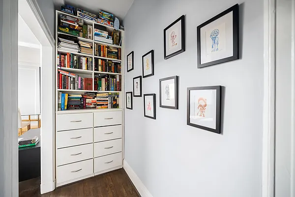 Sold by Compass | media 20