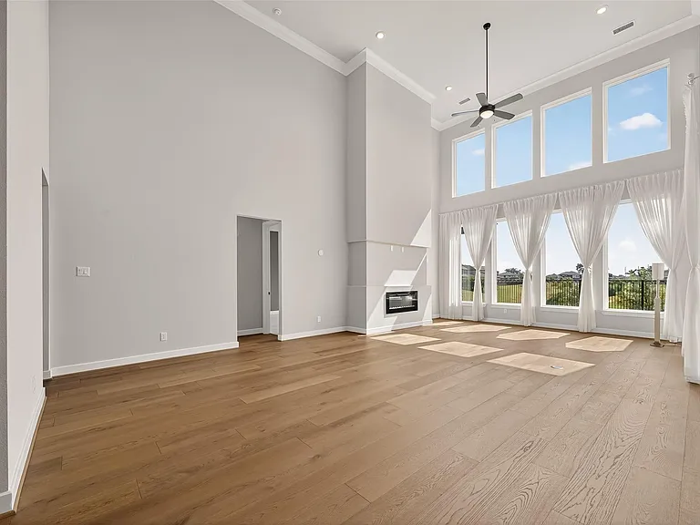 4906 Tanyard Manor Dr — Photo 5