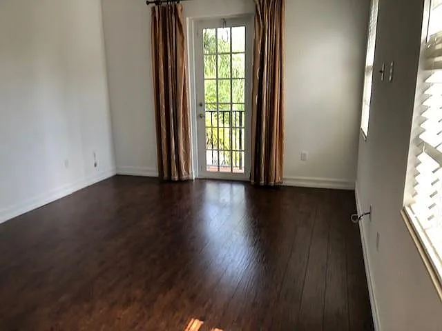 3 bed, 1888 sqft, $3,000 — Photo 3
