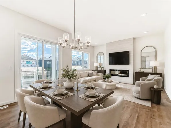 46 SE Verdure Pl SW, Calgary, AB T2Y 1C9