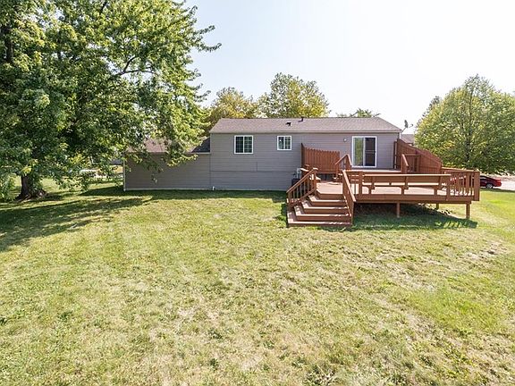 4th image of 6614 Latona Dr