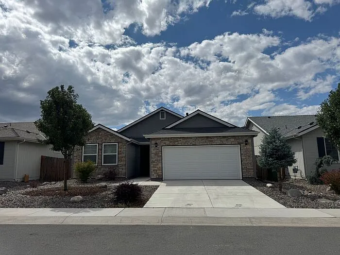 322 Granite Ct