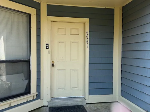 5541 Downing St, Alexandria, LA 71301